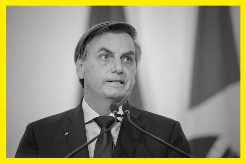 El ex presidente de Brasil, Jair Bolsonaro, fue internado de urgencia este viernes tras sufrir fuertes dolores en el abdomen mientras participaba en actividades proselitistas en el estado de Río Grande do Norte.