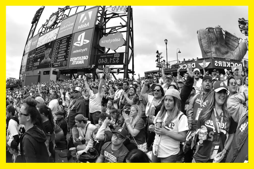 En un gesto inusual pero contundente, los Dodgers de Los Ángeles negaron el acceso a sus instalaciones a agentes del Servicio de Control de Inmigración y Aduanas (ICE) antes del juego contra los Padres de San Diego, en medio de un ambiente tenso por las recientes políticas migratorias del presidente Donald Trump.