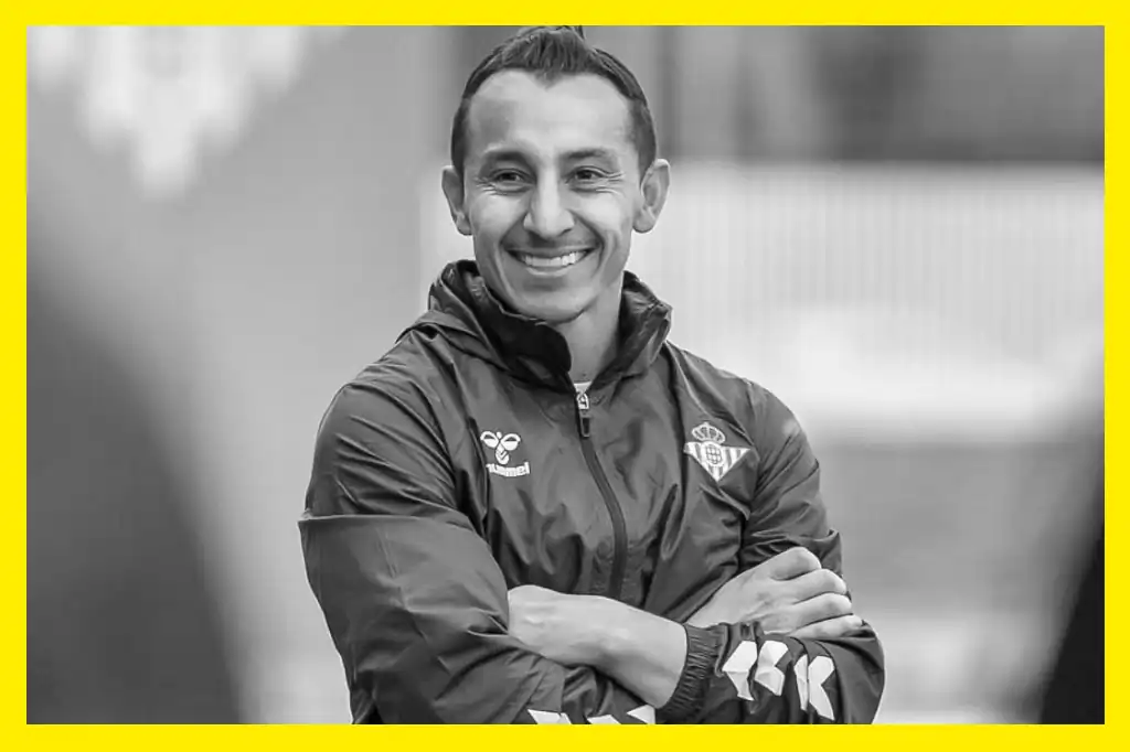 El histórico futbolista mexicano Andrés Guardado ha comenzado una nueva etapa en su vida profesional: la de entrenador.