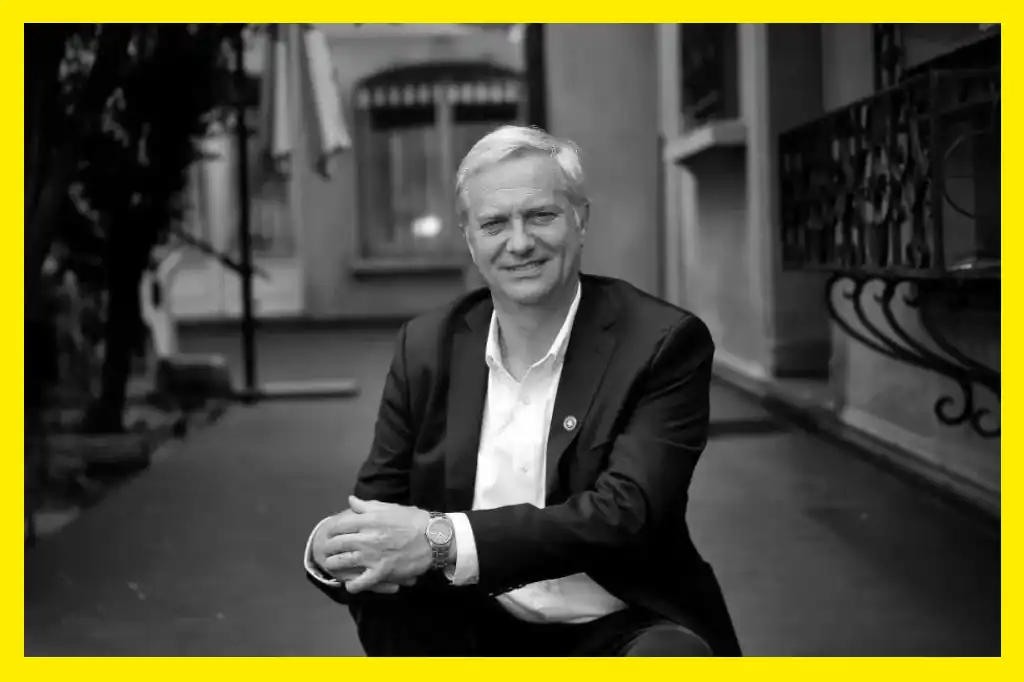 Sheinbaum felicita a José Antonio Kast por triunfo en Chile.