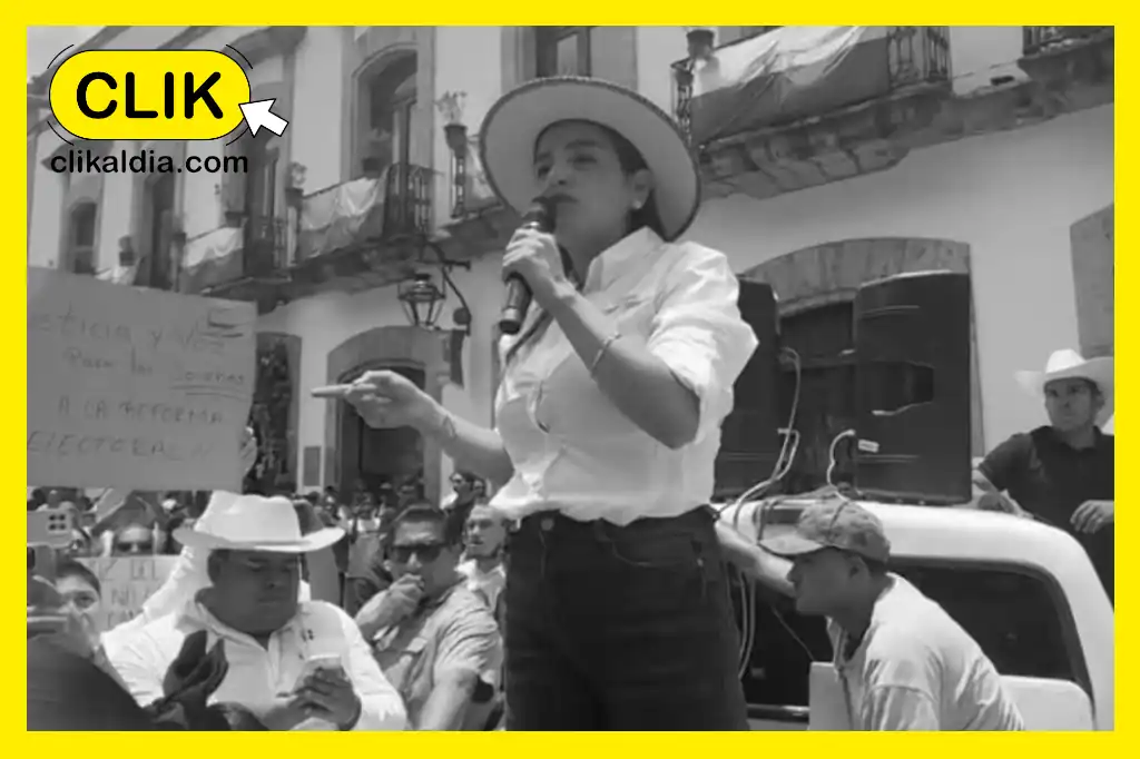 Protesta de Grecia Quiroz presiona al Congreso de Michoacán por reforma electoral