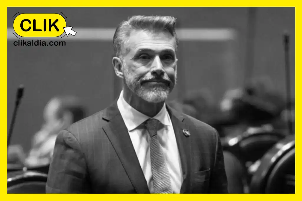 Sergio Mayer renuncia a Morena y solicita baja definitiva del padrón de militantes