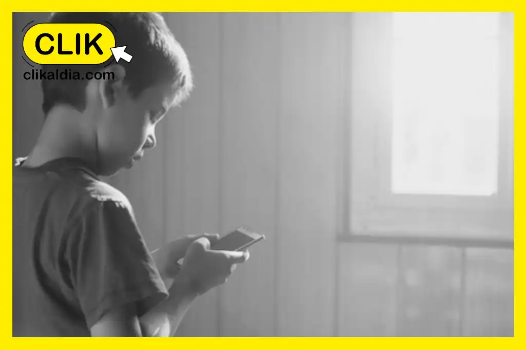 Reino Unido limita las redes sociales a menores de 16 años
